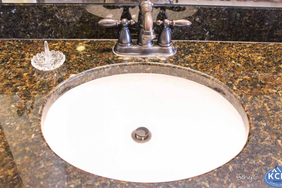 Unique Sinks