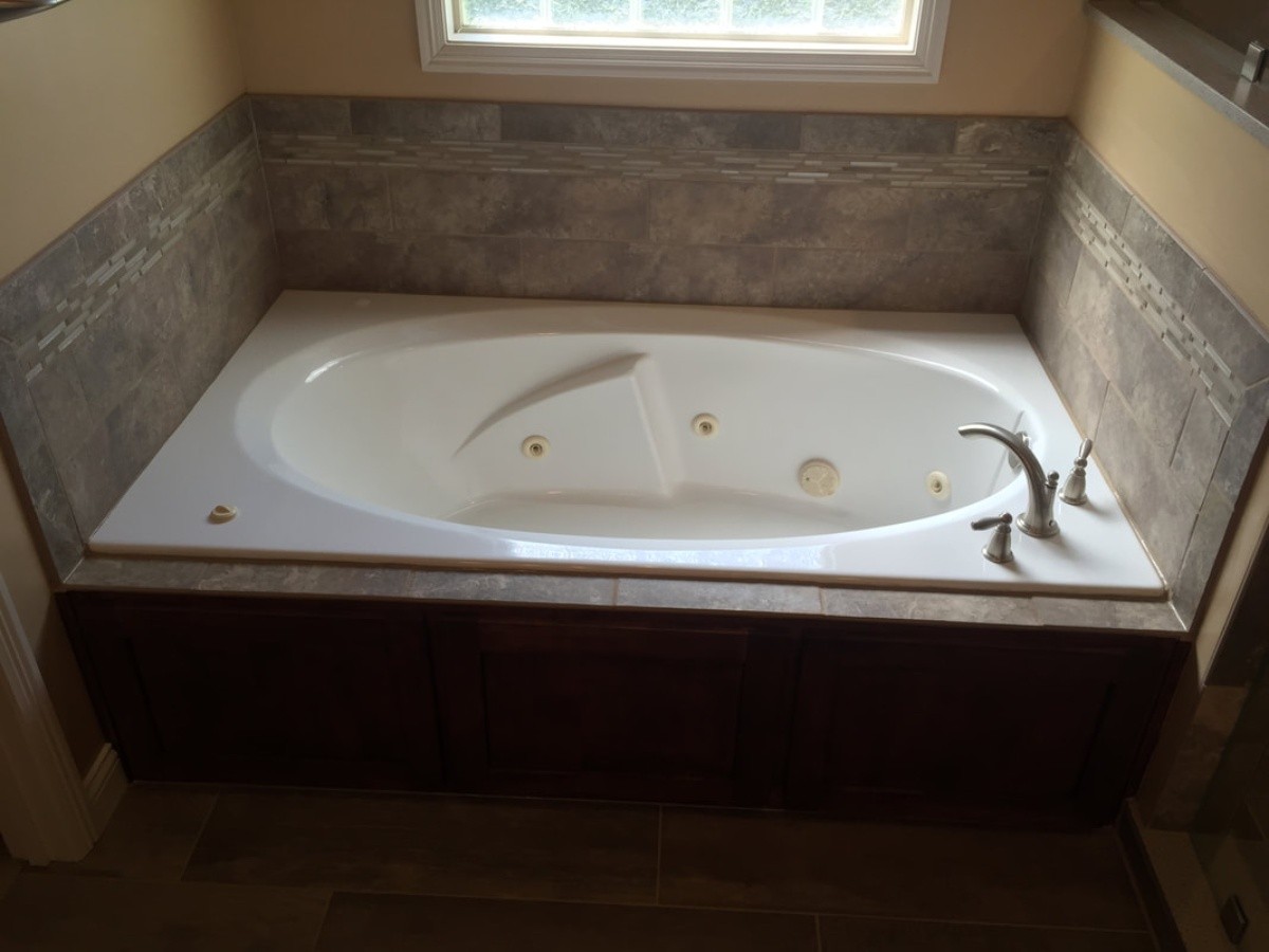 bathroom remodeling contractor